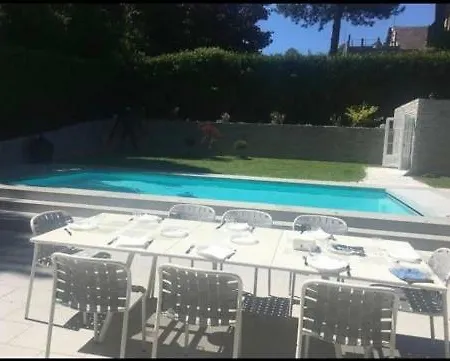 ヴィラ Magnifique Maison A Avec Piscine ドーヴィル