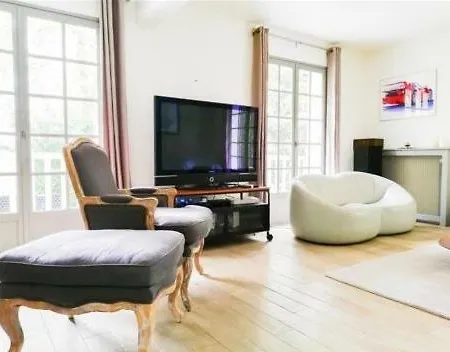 ヴィラ Magnifique Maison A Avec Piscine